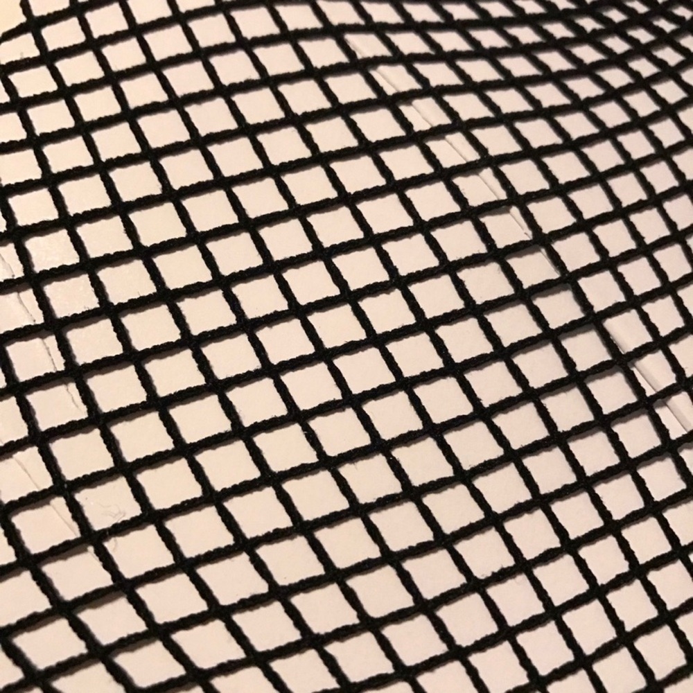 Black fishnet stockings - Picture 5 of 5